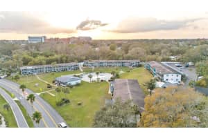 1600 LAKE PARKER DRIVE, LAKELAND, FL 33805 - MLS#MFRL4950529