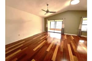 600 CARIBBEAN DRIVE, LAKELAND, FL 33803 - MLS#MFRL4950532