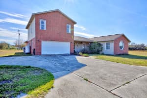 112 Park Land Dr Lake Placid, FL 33852 - Off Market