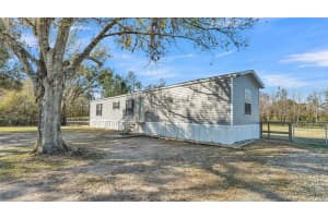 2576 WALKER ROAD, LAKELAND, FL 33810 Sold 03/17/25