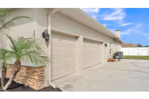2917 BLACKWATER CREEK DRIVE, LAKELAND, FL 33810 Sold 07/10/25