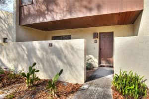 1880 CRYSTAL LAKE DRIVE, LAKELAND, FL 33801 - MLS#MFRL4950740