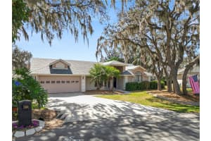 7410 LOCKSLEY LANE, LAKELAND, FL 33809 Sold 07/11/25