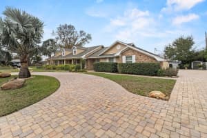 4624 KINGS POINT COURT, LAKELAND, FL 33813 Sold 03/28/25