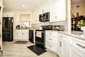 3976 CYPRESS LANDING, WINTER HAVEN, FL 33884 Sold 07/28/25