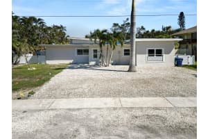 6805 HOLMES BOULEVARD, HOLMES BEACH, FL 34217 Sold 04/28/25