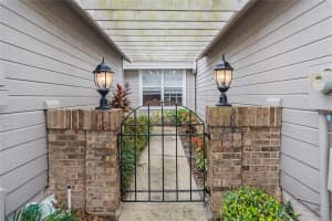3216 STONEWATER COURT, LAKELAND, FL 33803 Sold 04/15/25