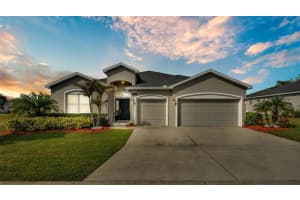 2726 GREYHAWK ESTATES LANE, LAKELAND, FL 33812 Sold 04/11/25