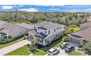 7048 WHITE WILLOW COURT, SARASOTA, FL 34243 - MLS#MFRL4951119