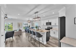 6421 HIGHLANDS OAK TRAIL, LAKELAND, FL 33813 Sold 05/23/25
