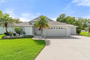 117 BELMONT DRIVE, WINTER HAVEN, FL 33884 Sold 05/30/25