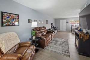 1100 MARTINIQUE DRIVE, WINTER HAVEN, FL 33884 Sold 08/01/25