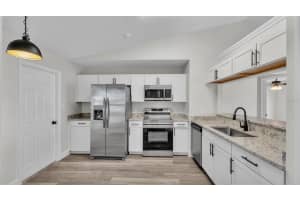 118 WEEPING WILLOW ROAD, EAGLE LAKE, FL 33839 Sold 05/12/25