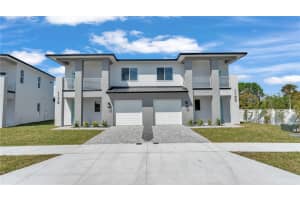 1180 WINDJAMMER DRIVE, LAKELAND, FL 33803 Sold 04/11/25