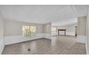8638 GIBSON OAKS DRIVE, LAKELAND, FL 33809 - MLS#MFRL4951616
