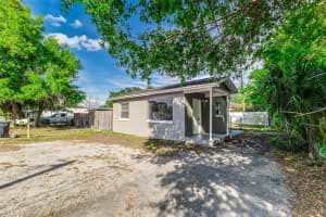 430 ARIZONA AVENUE, LAKELAND, FL 33801 Sold 06/20/25