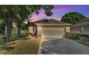 6775 Lake Clark Dr, LAKELAND