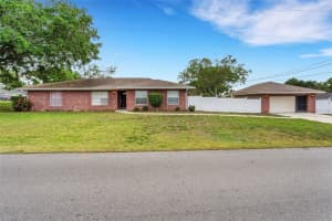 202 Saint Lucie Rd, WINTER HAVEN