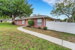 202 SAINT LUCIE ROAD, WINTER HAVEN, FL 33884 - MLS#MFRL4951717