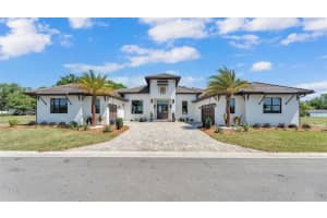 5472 Shoreview Dr, LAKELAND