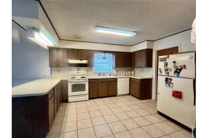 1528 HALLAM COURT, LAKELAND, FL 33813 Sold 08/22/25