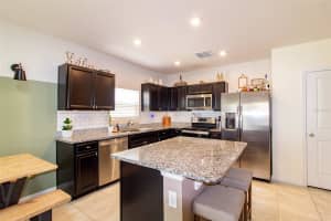 542 EAGLE LANDING BOULEVARD, WINTER HAVEN, FL 33880 - MLS#MFRL4951867