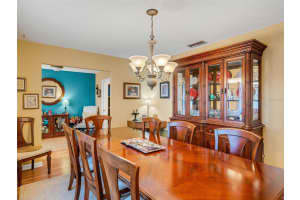 2013 HIGH GLEN COURT, LAKELAND, FL 33813 Sold 05/29/25