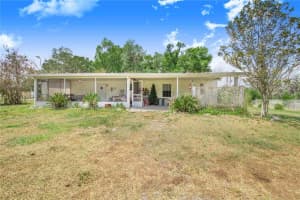 7008 County Line Rd, MULBERRY