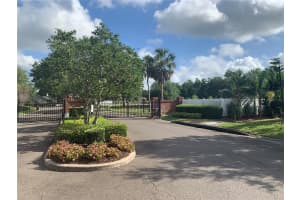 6626 ROYAL FOREST DR, LAKELAND, FL 33811 - MLS#MFRL4951941
