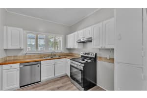 2203 AVENUE F NW, WINTER HAVEN, FL 33880 Sold 05/23/25