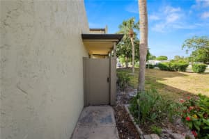 2500 21ST STREET, WINTER HAVEN, FL 33881 - MLS#MFRL4952005