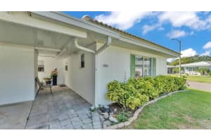 703 BARBER CIRCLE, LAKELAND, FL 33803 - MLS#MFRL4952018