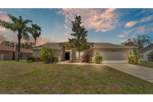 1920 Farrington Dr, LAKELAND