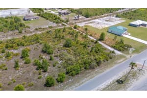 96 DESOTO AVENUE, INDIAN LAKE ESTATES, FL 33855 - MLS#MFRL4952135