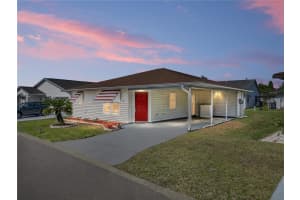 4940 Colonnades Club Blvd, LAKELAND