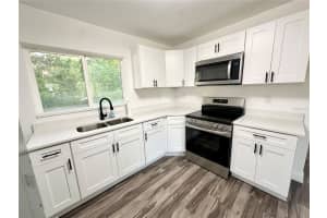 2527 DONS PLACE, LAKELAND, FL 33801 - MLS#MFRL4952182