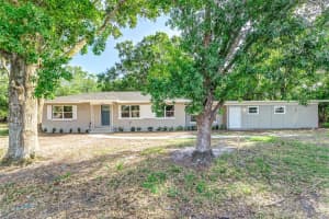 2400 AVENUE D SW, WINTER HAVEN, FL 33880 Sold 07/11/25