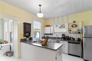 934 LAKE ELBERT DRIVE, WINTER HAVEN, FL 33880 - MLS#MFRL4952236