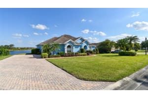 664 HART LAKE DRIVE, WINTER HAVEN, FL 33884 Sold 05/30/25