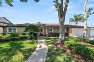 5530 Driftwood Dr, LAKELAND