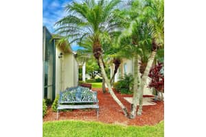 2820 PRESTWICK DRIVE, LAKELAND, FL 33803 Sold 07/14/25