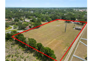 5201 DORMAN ROAD, LAKELAND, FL 33813 Sold 05/19/25