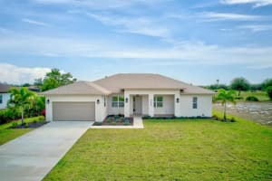 5224 Columbus Blvd, SEBRING