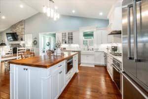 2115 PIPKIN ROAD, LAKELAND, FL 33811 Sold 06/20/25