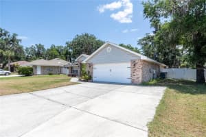 2933 BLACKWATER OAKS DRIVE, MULBERRY, FL 33860 - MLS#MFRL4952507