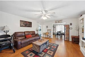 512 CAMEO DRIVE, LAKELAND, FL 33803 - MLS#MFRL4952545
