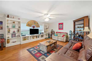 512 CAMEO DRIVE, LAKELAND, FL 33803 - MLS#MFRL4952545