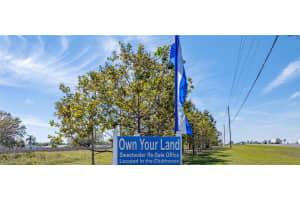 33 EDINBURGH DRIVE, HAINES CITY, FL 33844 - MLS#MFRL4952608