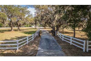 2070 LAKE HAMILTON DRIVE, WINTER HAVEN, FL 33881 Sold 06/09/25