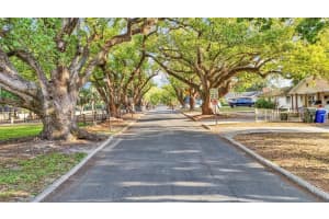 1421 CAMPHOR DRIVE, LAKELAND, FL 33803 Sold 06/18/25